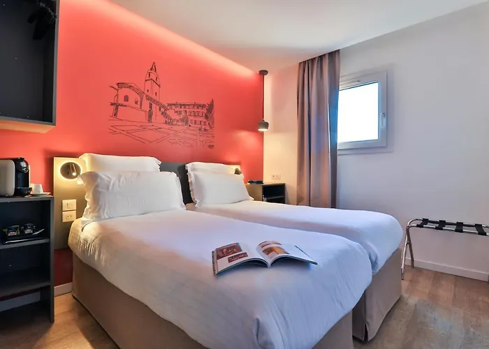 Hotel Restaurant Kyriad Frejus